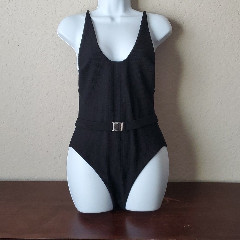 4/$30 Black cheeky one piece ribbed swimsuit with belt sz L **